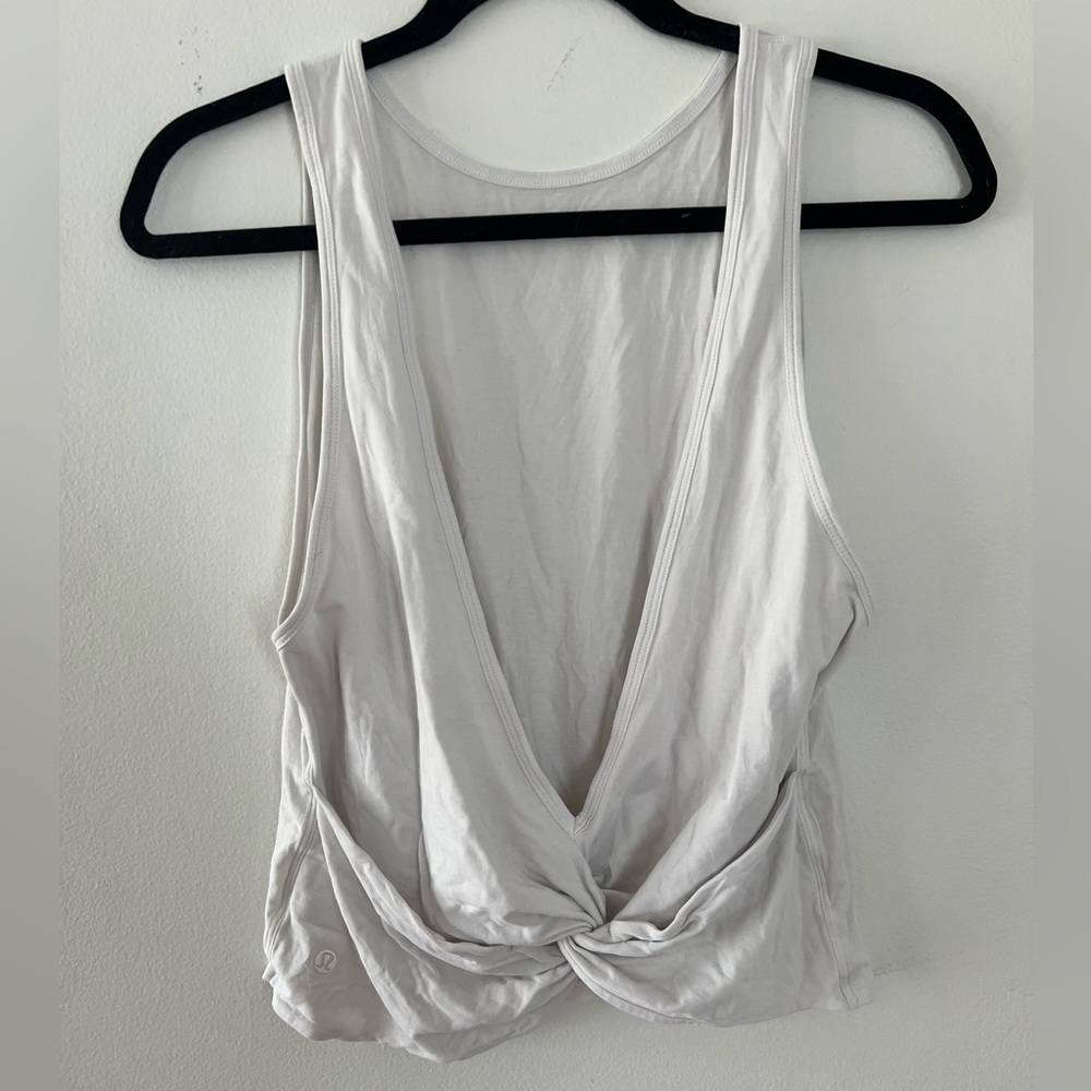 LULULEMON TANK WITH OPEN BACK DETAILING